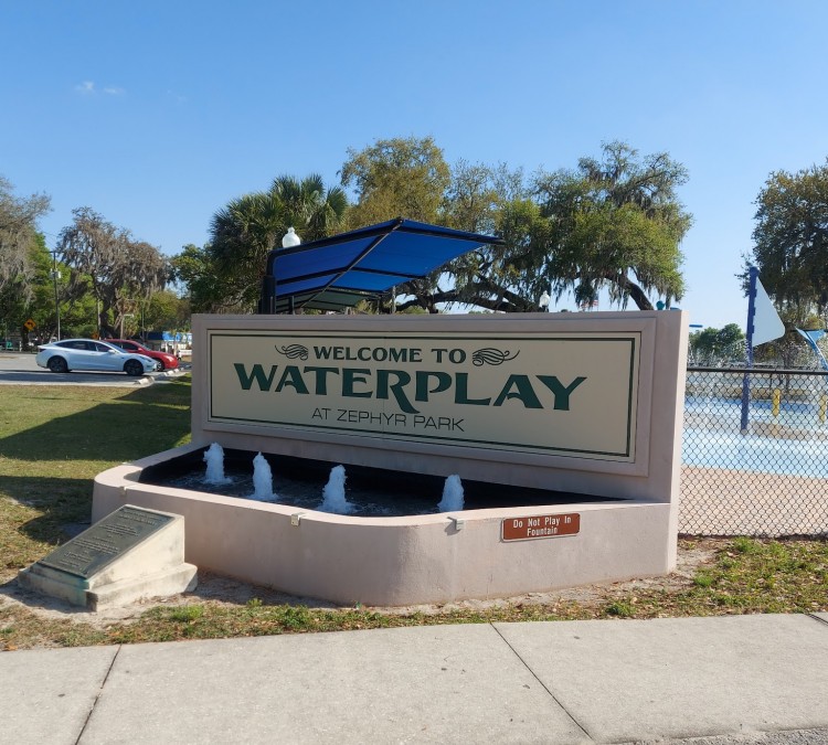 waterplay-at-zephyr-park-photo